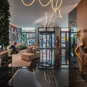 Aparthotel Duomo &, Milan